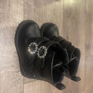 Toddler girls size 6 dress boots